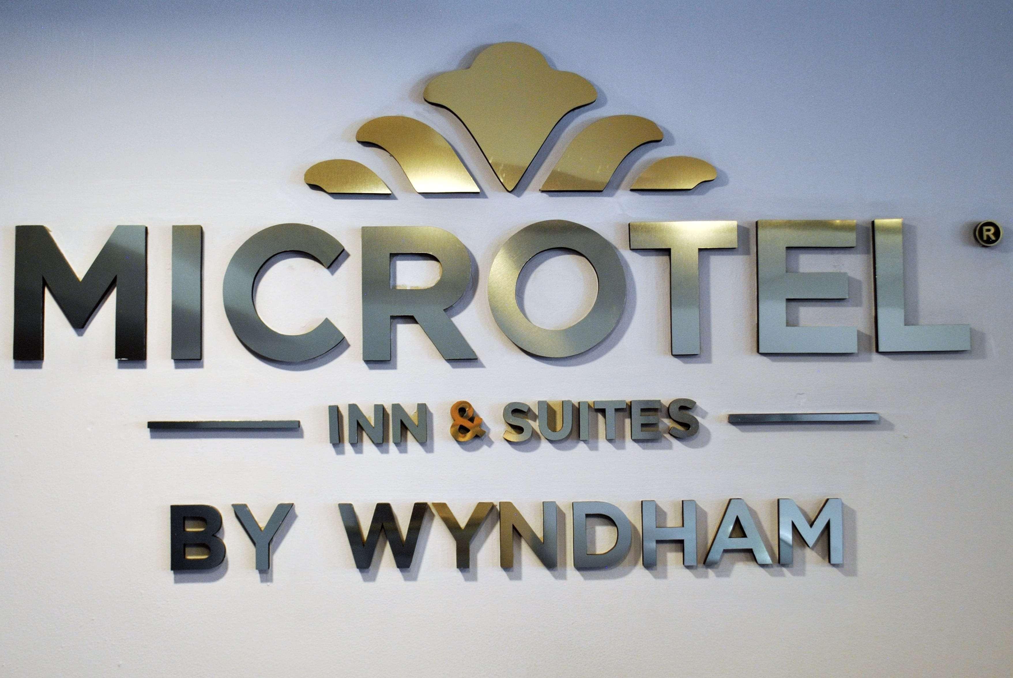 Microtel Inn And Suites By Wyndham Toluca Exterior photo
